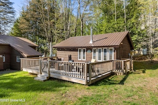 1 Vista View Dr, Chestertown, NY 12817