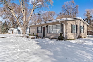 6311 Sidney St, Brighton, MI 48116