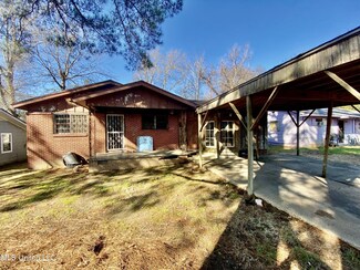 3747 Bishop Ave, Jackson, MS 39213