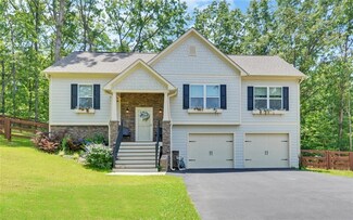 115 W Woods Dr, Dahlonega, GA 30533