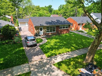 24271 Westhampton St, Oak Park, MI 48237