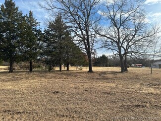 12 Reserve Rd, Kingston, OK 73439