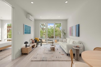 166 Washington Ave Unit 3A, Brooklyn, NY 11205