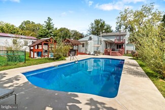 4 Cemetery Ln, Schwenksville, PA 19473