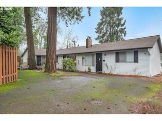7956 SW 45th Ave, Portland, OR 97219