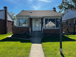 103 Morris Ave, Bellwood, IL 60104