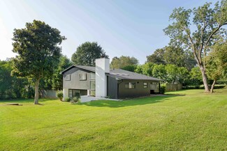 350 Beverly Ave, Florence, AL 35630