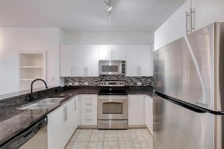 54 Rainey St Unit 1015, Austin, TX 78701