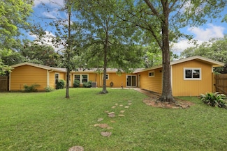 1805 Willow St, Liberty, TX 77575