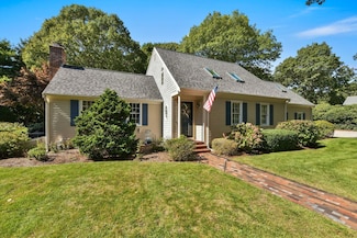 65 Tracey Rd, Cotuit, MA 02635