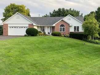 4321 E Cascio Dr, Byron, IL 61010