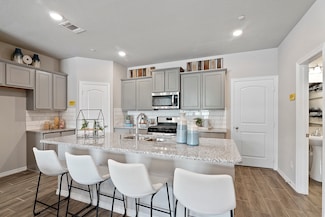 231 Wagon Spoke Way Unit 14, Fort Worth, TX 76120