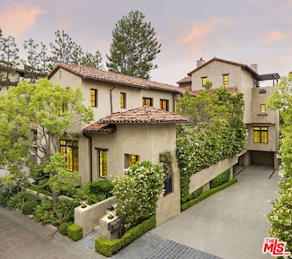 10210 Century Woods Dr, Los Angeles, CA 90067