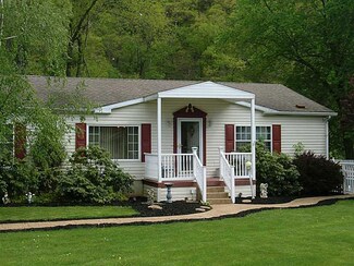 184 1st St, Clarksville, PA 15322