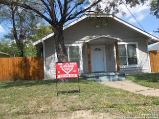 2051 Martin Luther King Dr, San Antonio, TX 78203