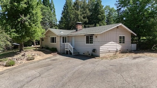 12038 McCourtney Rd, Grass Valley, CA 95949