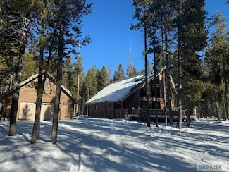 4031 N Salt Lick Loop, Island Park, ID 83429