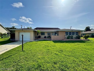 3829 SE 2nd Ave, Cape Coral, FL 33904
