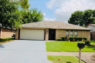 5923 Pine Needle Ln, Pasadena, TX 77505