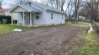 219 24th St N, Springfield, MI 49037