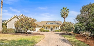 1511 Gleasons Landing Dr, Saint Helena Island, SC 29920