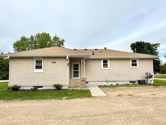 1402 Kirkwood Ave, Albert Lea, MN 56007