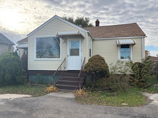 9326 Greenwood Ave, Des Plaines, IL 60016