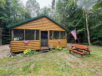 7 Wilderness Way, Burlington, ME 04417
