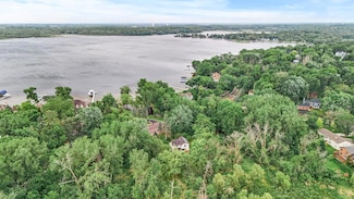 6450 Minnewashta Pkwy, Excelsior, MN 55331