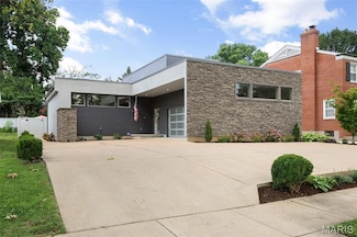 5951 Jamieson Ave, Saint Louis, MO 63109