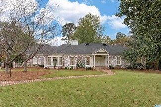 3349 Hermitage Rd, Mountain Brook, AL 35223
