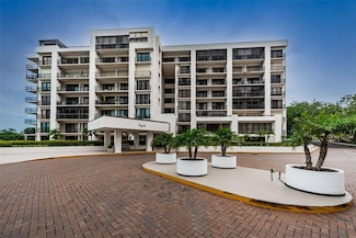 8 Belleview Blvd Unit 601, Belleair, FL 33756