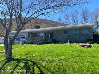 10 Mary St, Scott, PA 18447