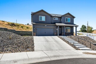 14 S 12th St, Selah, WA 98942