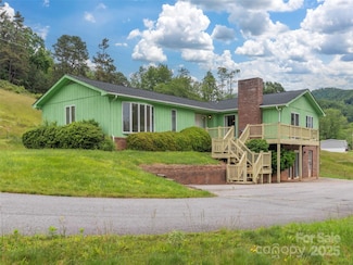 202 Terrell Rd, Clyde, NC 28721