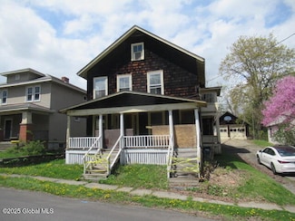 14 Shaper Ave, Canajoharie, NY 13317