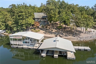517 Foxhead Shores Dr, Linn Creek, MO 65052