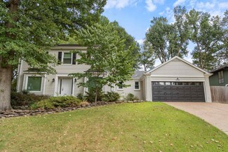 1926 River Valley Dr, Germantown, TN 38138