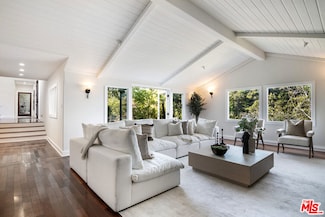 3908 Fairway Ave, Studio City, CA 91604