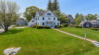107 Piscataqua St, New Castle, NH 03854