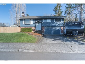 419 SE 21st St, Troutdale, OR 97060