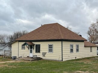 11920 S 5th St, Ayr, NE 68925