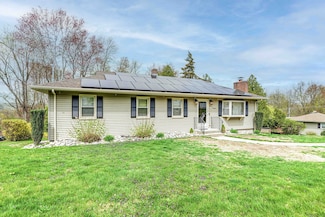 19 Applewood Dr, Meriden, CT 06450