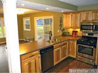 2616 2616 Ardan Ave, Mounds View, MN 55112
