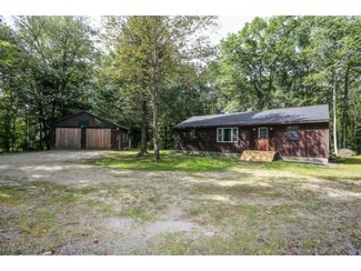 1346 Old Hillsboro Rd, Henniker, NH 03242