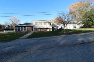 18157 Rockwell Ave, Homewood, IL 60430