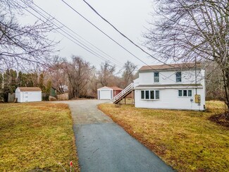 16 Lenox Ave, Westport, MA 02790