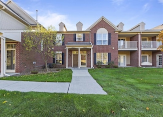 26917 Carrington Place Unit 17, Harrison Township, MI 48045