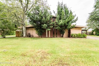 120 Templeton Dr, Lafayette, LA 70508