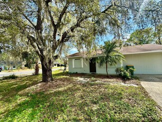 2112 Virginia Ave, Eustis, FL 32726